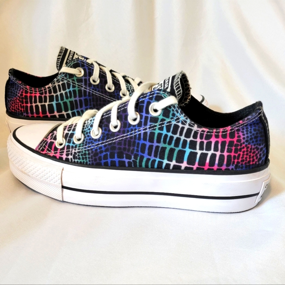 Converse All-Star Chuck Taylor platform sneakers